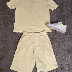 Zara Yellow Striped Men's Shorts